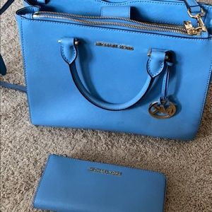 Michaels Kors handbag and matching wallet